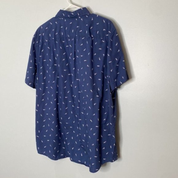 American Outfitters Men Blue All Over Shark Print Button Down Shirt Size XL - Picture 8 of 12
